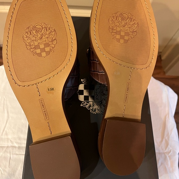 Vince Camuto slides. Brand new. Size 6.5. - Picture 2 of 5